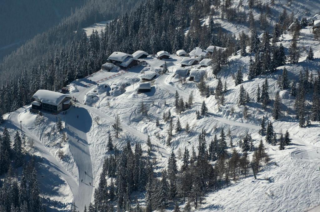 Hotel Aux Mille Etoiles Salvan Zewnętrze zdjęcie